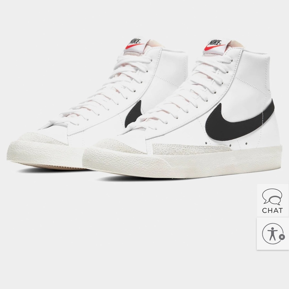 NIKE BLAZER MID '77 IN VINTAGE WHITE + BLACK